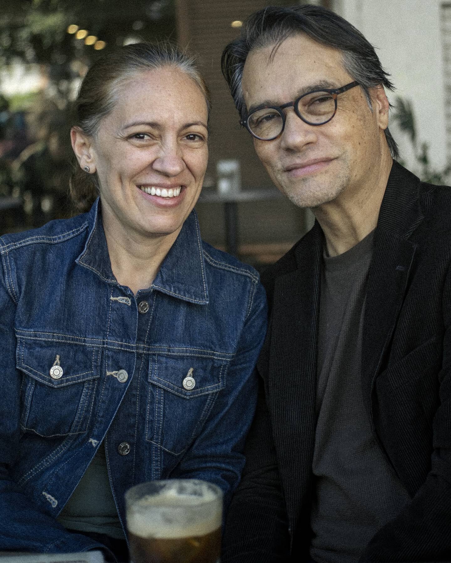 Que tus momentos te sepan mejor, con buena compa&ntilde;&iacute;a y tu bebida favorita 🖤
Encuentra nuestro men&uacute; y productos en l&iacute;nea 
https:/www.curado.cafe/tienda
#coffeeshop #coffee #coffeetime #coffeelover #coffee_inst #consumeloc